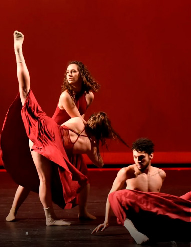 DANÇA CONTEMPORÂNEA